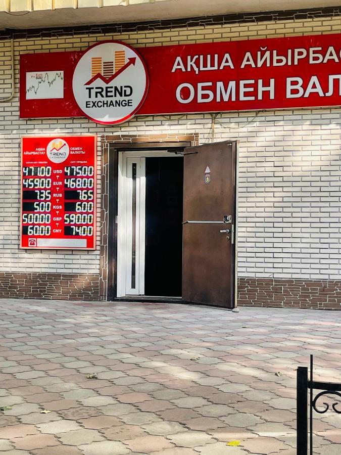 Уютная Квартира В Самом Сердце Алматы Almatı Dış mekan fotoğraf